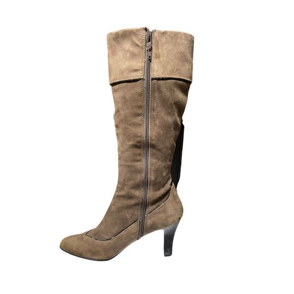 SOLF.Women Brown Suede Knee-High Heeled Boots Size 7.5   & Button Details - Picture 7 of 13